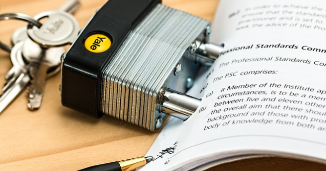 Mii de romani au dat in plata credite