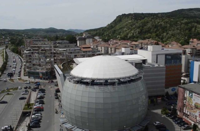 Faurecia a inaugurat la Ramnicu Valcea o fabrica de tapiterii auto, dupa o investitie de 12 milioane euro