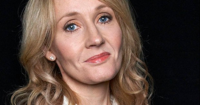 Scriitoarea J.K Rowling i-a indemnat pe admiratorii ei sa nu mai ofere bani orfelinatelor