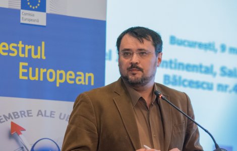 Ministrul Ghinea negociaza cu USR pentru un loc la parlamentare