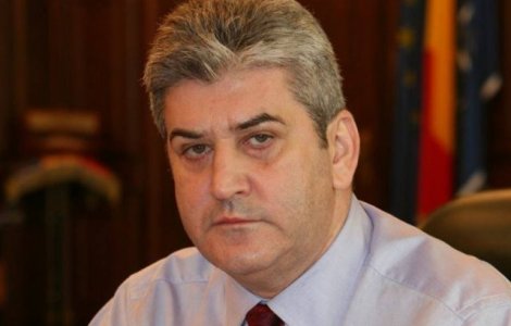 Oprea: Ma consider nevinovat. Ma intreb cine va plati pentru calomnia si injuriile produse de acest dosar