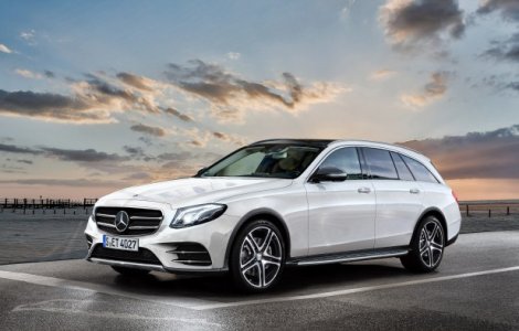 Clasa E All-Terrain, o premiera la Mercedes