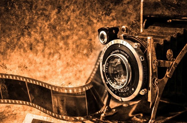 Primele fotografii medicale din Romania in expozitia "Medicina in fotografia de secol XIX" la NAG 2016