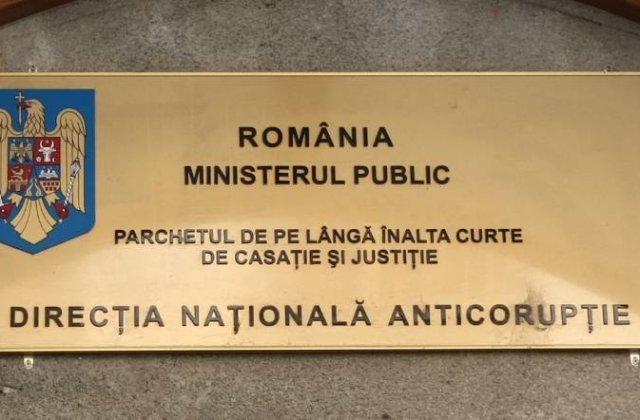 [VIDEO] Ioana Basescu, Elena Udrea si Dan Andronic, la DNA