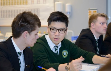 Din ce in ce mai multi elevi schimba sistemul public cu cel privat