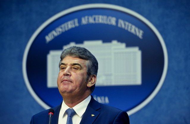 Cum se purta Gabriel Oprea in Guvern: "Tu vrei sa iti rup picioarele?"