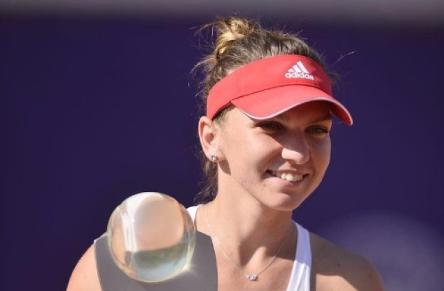 Simona Halep s-a calificat in optimile de finala ale Wuhan Open dupa ce Irina Begu a abandonat