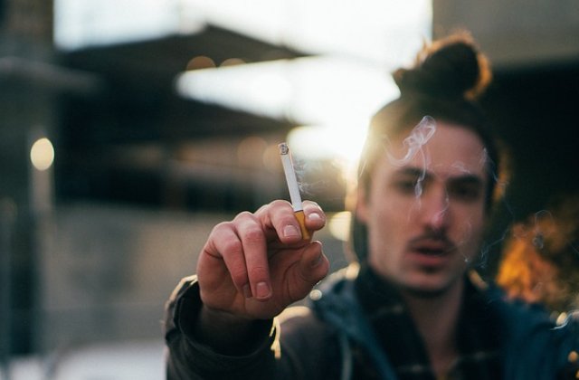 Modificarea legii antifumat, respinsa de senatori