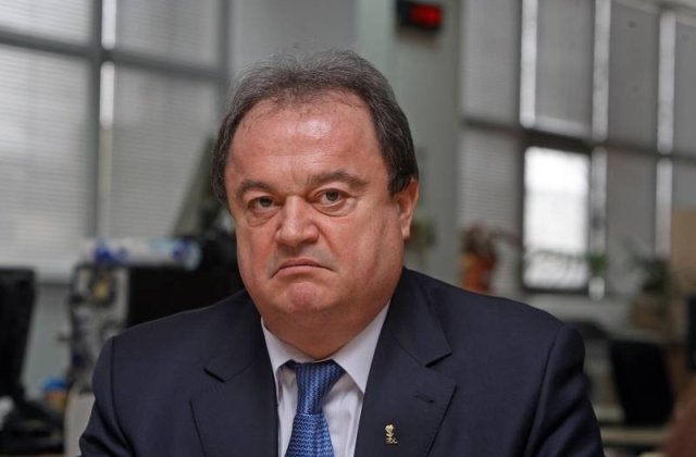 DNA: Blaga, urmarit penal alaturi de Gheorghe Stefan, a primit 700.000 de euro