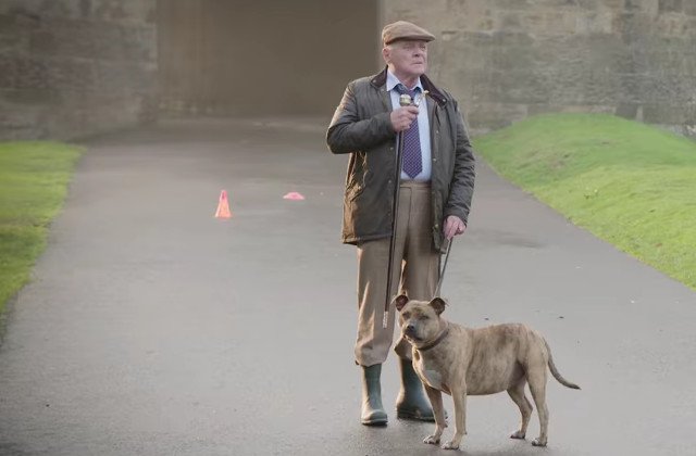 [Video] Povestea EMOTIONANTA a cainelui epileptic care va juca alaturi de Anthony Hopkins