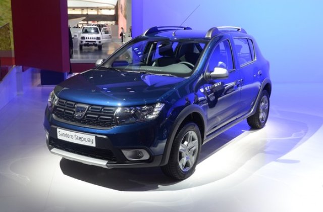 Salonul auto de la Paris: Modelele restilizate ale Dacia, bine primite de presa de specialitate