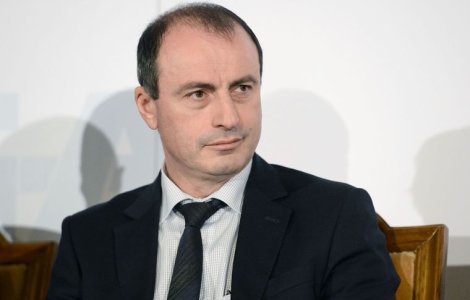 Irimescu: O secretara care lucreaza la CE are un salariu de 3.000 euro