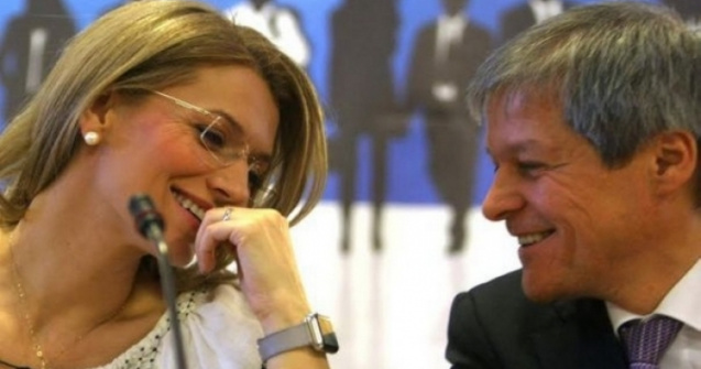 Alina Gorghiu, pe Facebook: "Voua va place Ciolos? Ca mie da"