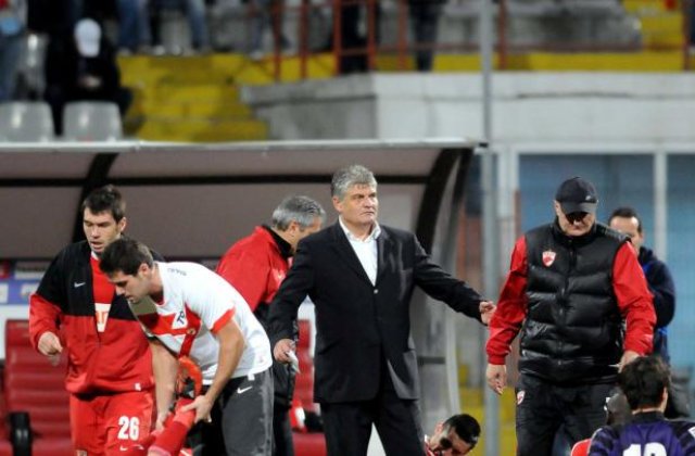 Ioan Andone: Sunt cinci meciuri consecutive cu greseli grave impotriva noastra. Sa vina arbitri straini