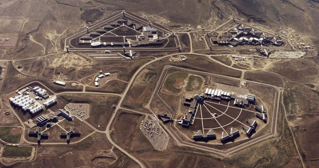  Top  Top 10 cele mai de temut inchisori din lume