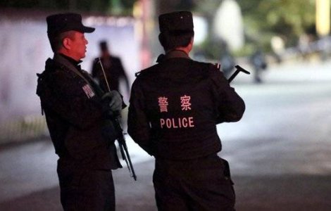 Un chinez si-a ucis intr-o noapte 17 vecini pentru a ascunde faptul ca si-a omorat parintii