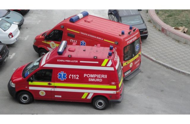 O angajata a DSP Iasi s-a aruncat de la etajul al 12-lea al unui hotel