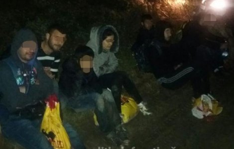 16 irakieni, descoperiti pe malul Dunarii dupa ce au trecut granita