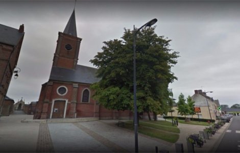 Un preot din Franta a murit chiar in timpul unei slujbe de inmormantare