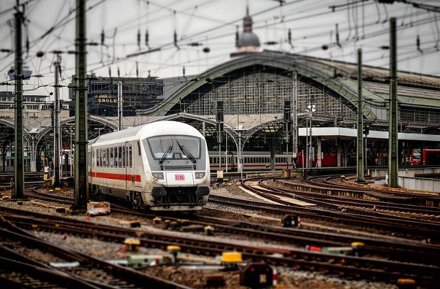 [Video] [Update] Alerta cu bomba la Bruxelles