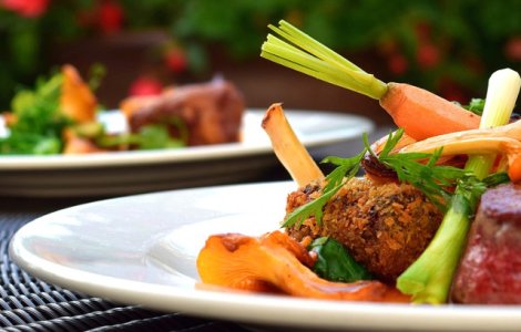  Top  Nu te mai infometa! Top 7 motive sa nu mai sari niciodata peste mese