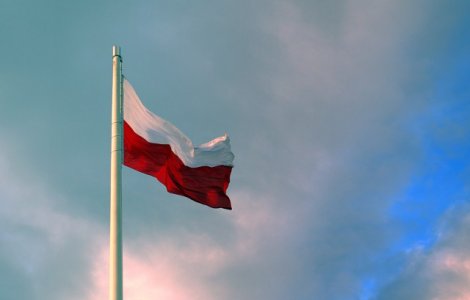 Polonia: Parlamentul respinge proiectul de lege care interzicea complet avortul