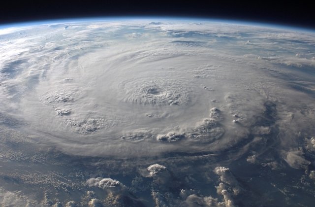 [Video] Uraganul Matthew a ucis peste 800 de oameni in Haiti: "Nu stim ce se va intampla"