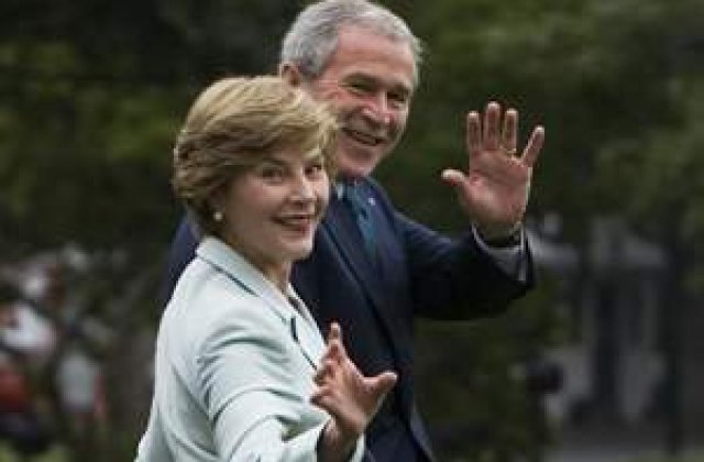 Laura Bush vrea sa divorteze!