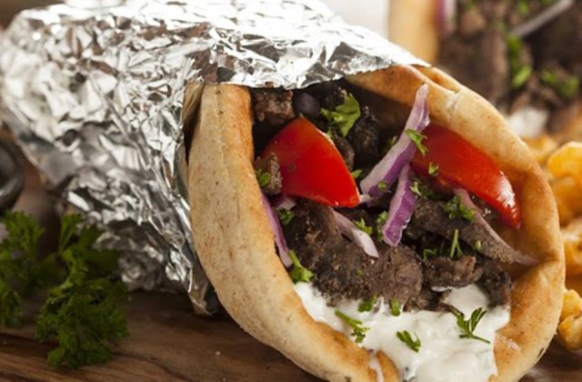 Foodpanda: Bucurestenii nu renunta nici noaptea la shaorma