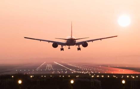 Slovacia si Romania, campioane in UE la cresterea numarului de pasageri transportati cu avionul in 2015
