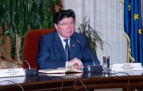 Senatorii juristi vor o noua modificare pentru detinutii scriitori