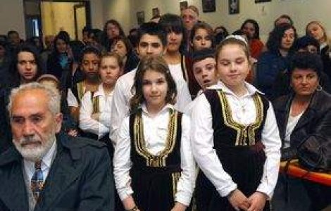 Romanii si aromanii, minoritati etnice in Romania