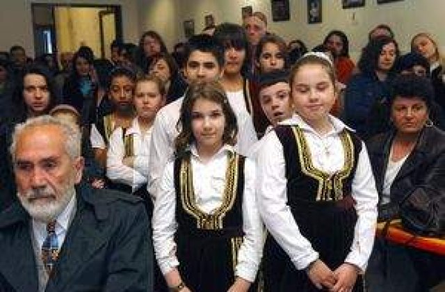 Romanii si aromanii, minoritati etnice in Romania