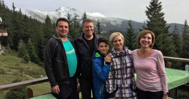 Presedintele Iohannis, cu sotia in Muntii ParanG