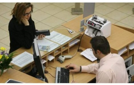 Legea conversiei creditelor in franci elvetieni a fost adoptata