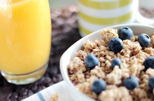 Top 6 alimente si bauturi "sanatoase" pe care nutritionistii le evita