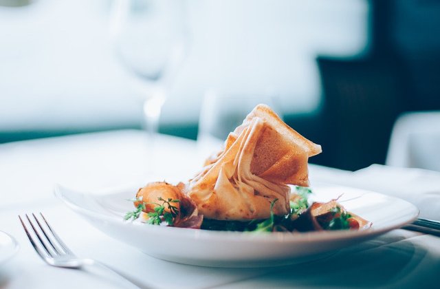 Pericolul din farfurie: Cele 8 alimente care provoaca inflamatii SEVERE in organism