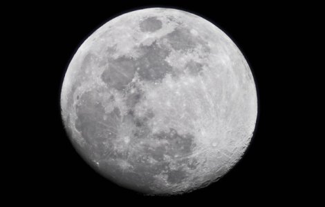  Top  5 moduri in care Luna plina iti afecteaza organismul