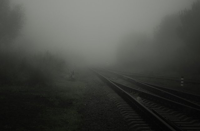 Accident GRAV in Timis: Trei persoane, ranite dupa ce masina in care se aflau a lovit un tren