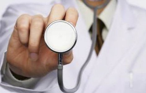 O asistenta din Ploiesti a murit intr-o policlinica