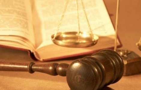 Instanta suspenda plata amenzii de 100.000 de lei