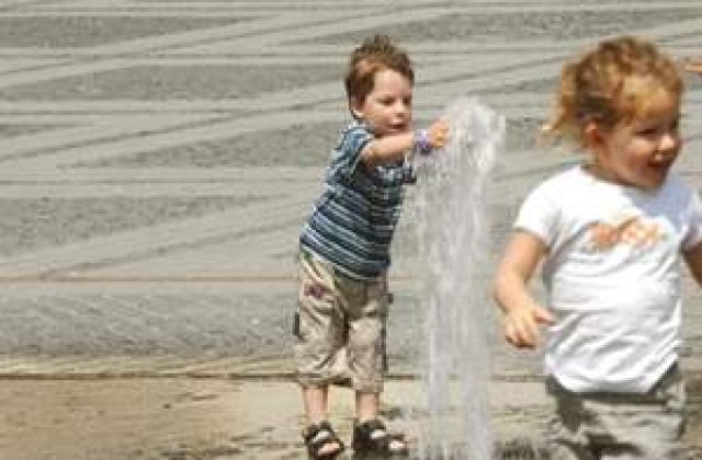 100.000 de copii sunt, oficial, singuri acasa