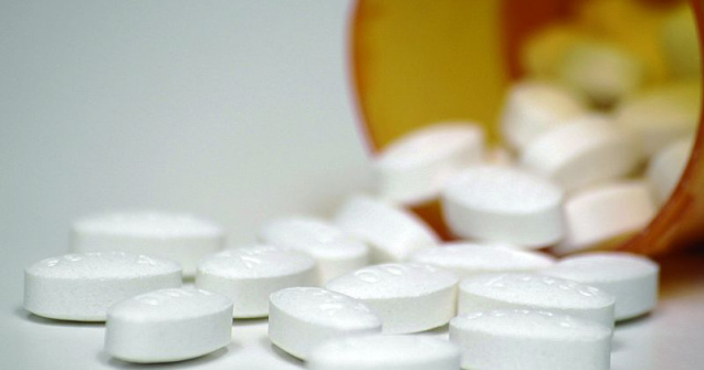 Ministrul PR versus dreptul la viata: cum se negocieaza sanatatea