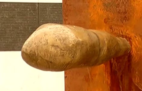 Primaria Capitalei a decis demontarea unei lucrari controversate