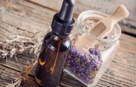  Top  6 mituri despre uleiurile faciale in care sa nu mai crezi