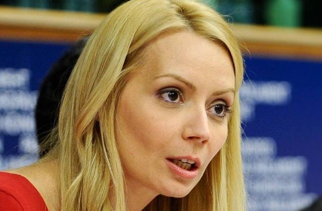 Parlamentul European a adoptat rezolutia care cere limitarea obligatorie a grasimilor trans din alimentele procesate