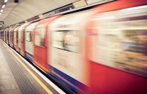 Incendiu la metroul din Boston. Pasagerii, nevoiti sa sparga geamul pentru a se salva