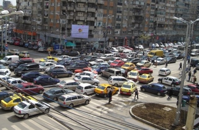Trafic restrictionat duminica, in Capitala, pentru ceremoniile de comemorare a victimelor din Colectiv