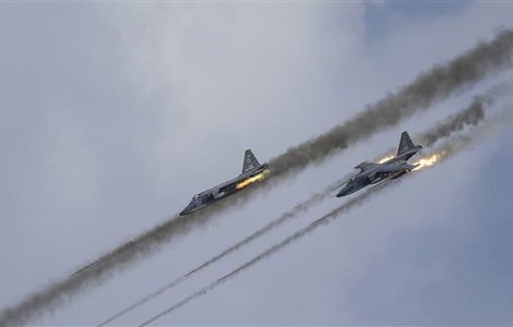 Un avion rusesc de lupta s-a apropiat periculos de mult de un avion american in estul Siriei