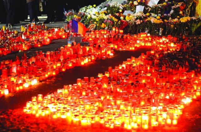 Parintii tinerilor morti in Colectiv: Politicienii sunt acolo sus, noi ramanem aici, unde ne e locul